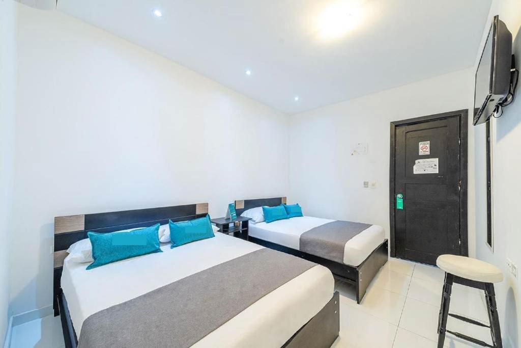 Hotel Mar Di Plata バランキージャ エクステリア 写真