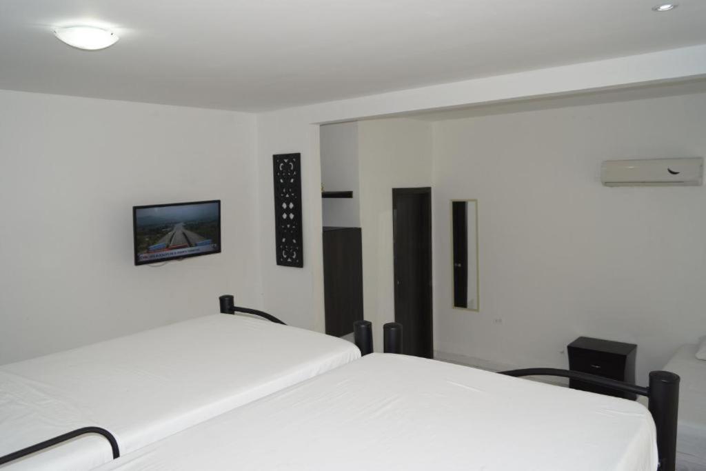 Hotel Mar Di Plata バランキージャ エクステリア 写真