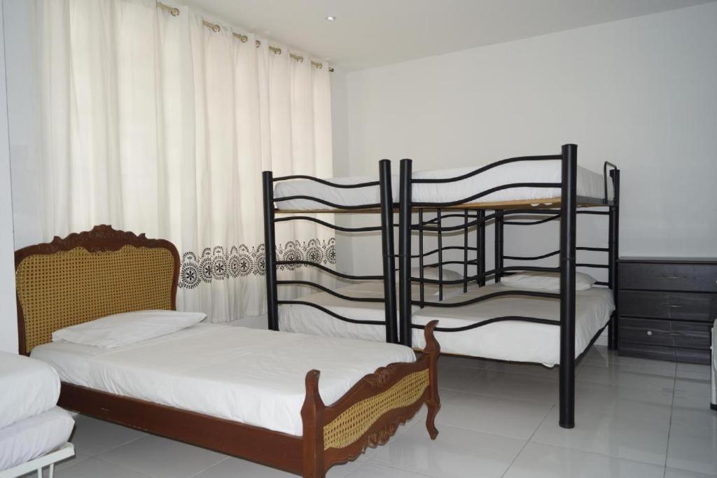 Hotel Mar Di Plata バランキージャ エクステリア 写真
